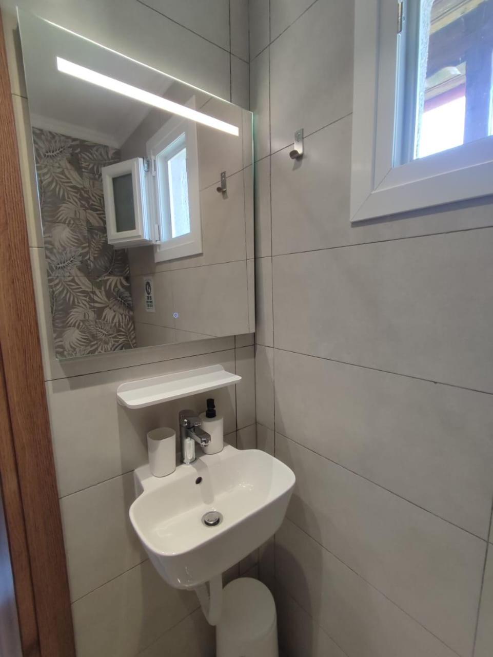 Aloni Apartment อาฟิโตส ห้อง รูปภาพ